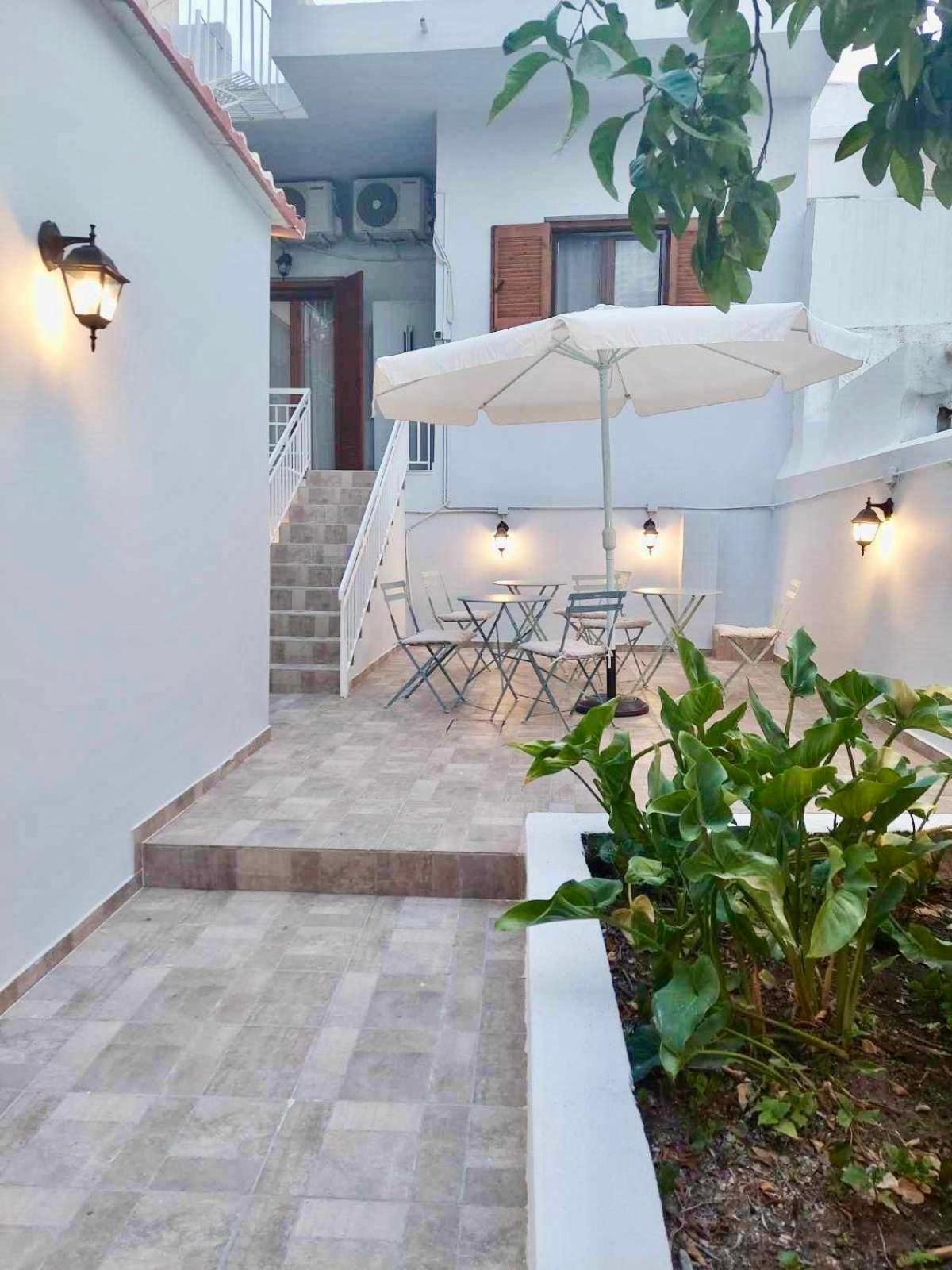 Utopia suites Aegina Exterior foto